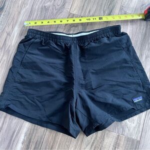 Patagonia Classic Black Shorts Women’s M Baggies